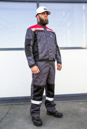 Костюм "Флинт" с п/к цв.т.серый/черн./красн. (М)